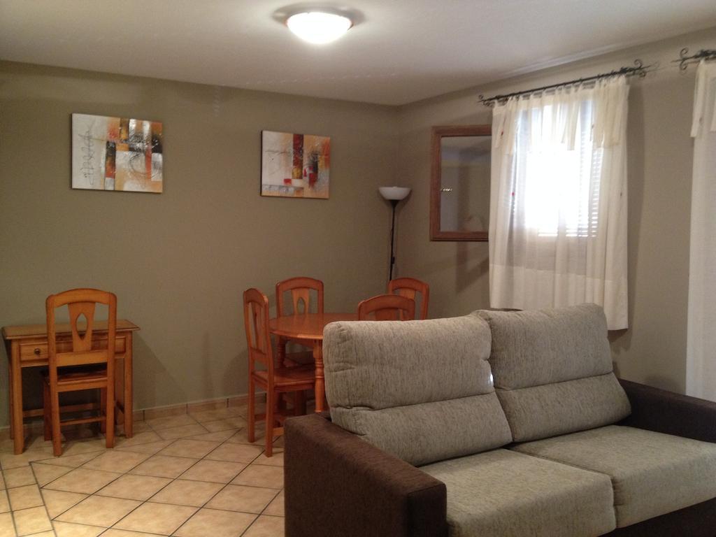 Apartamentos Residencial Fornocal Alquézar Pokoj fotografie